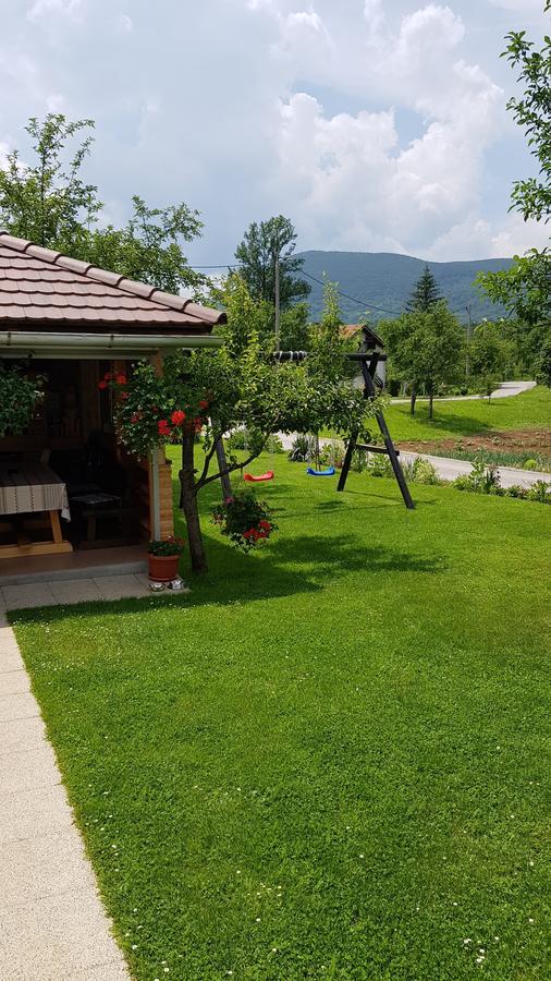 Guest House Adrijana Seliste Dreznicko Εξωτερικό φωτογραφία