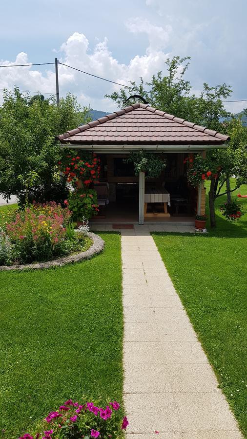 Guest House Adrijana Seliste Dreznicko Εξωτερικό φωτογραφία