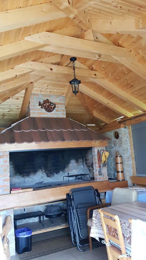 Guest House Adrijana Seliste Dreznicko Εξωτερικό φωτογραφία